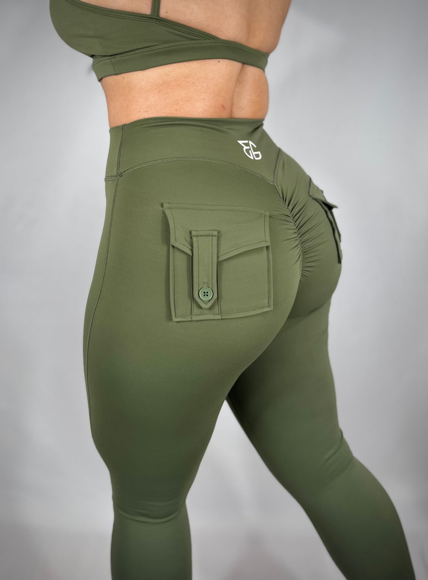 Glow Cargo Leggings - OLIVE GREEN