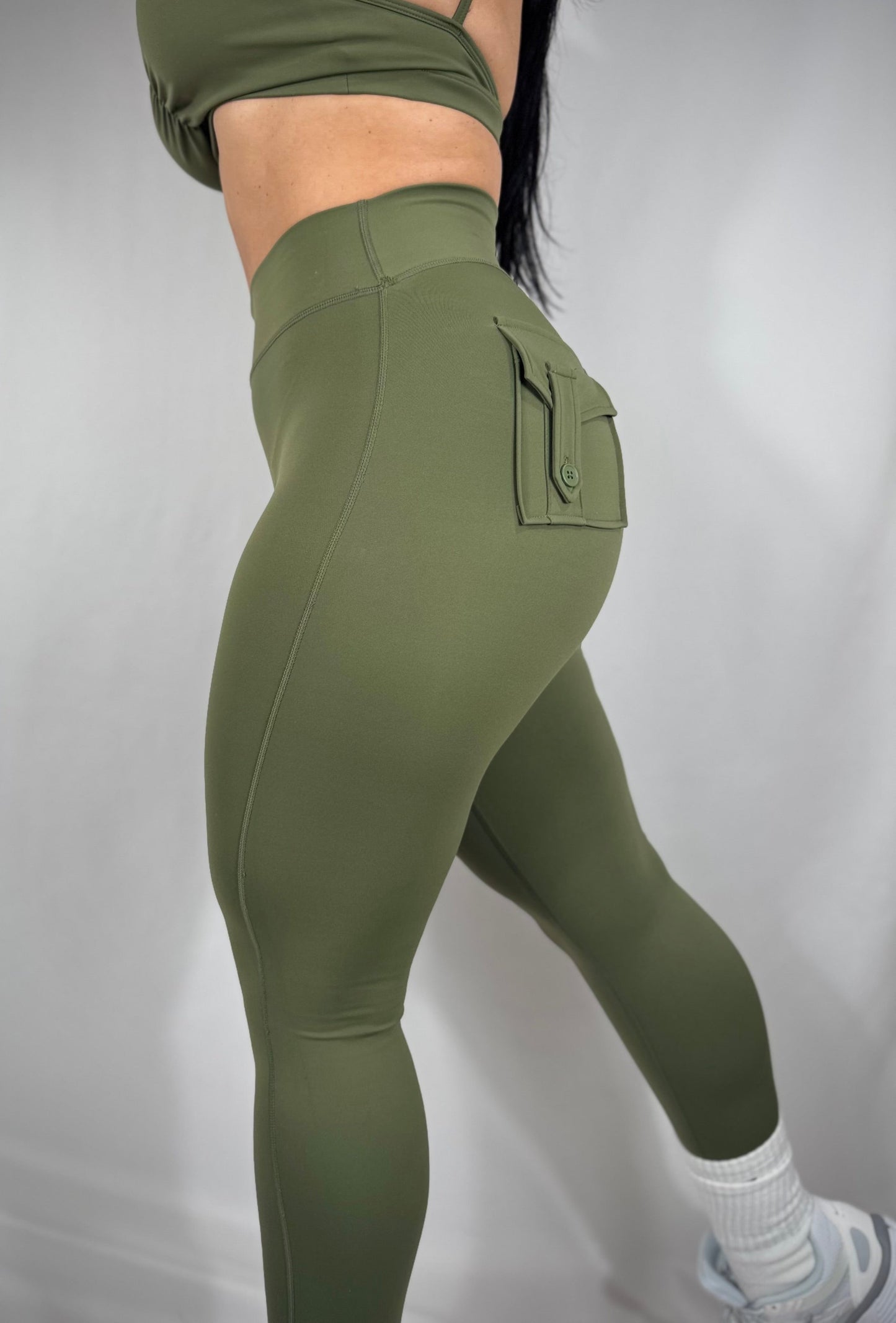 Glow Cargo Leggings - OLIVE GREEN